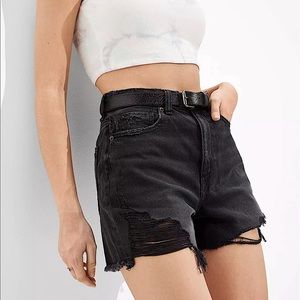 NWT American Eagle highest rise mom shorts with comfort stretch waistband sz 4